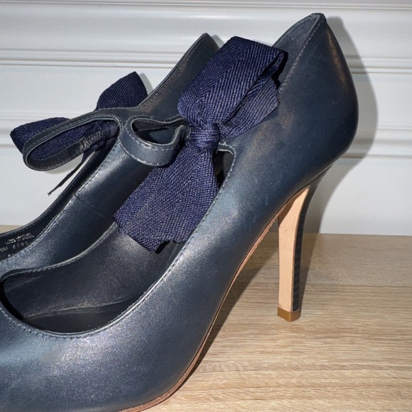 Tory Burch Beverly Heel Sz 10 Leather Navy Blue EUC‎ Bow Pump Stiletto Brazil - Picture 7 of 15